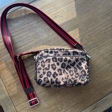 Lululemon Everywhere Crossbody Bag 2L Leopard Print Water Repellent Belt Bag picture