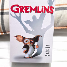 NECA Gremlins Ultimate Santa Gizmo NEW Collectible Action Figure Holiday Edition picture