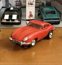 Nice VTG 1963-70 Aurora Thunder Jet T-Jet #1358 H.O. ‘63 Jaguar XKE Red Slot Car picture