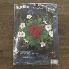 Vtg BUCILLA Felt Appliqué POINSETTIA PILLOW Kit #83678 from 1997 NEW in Pkg picture