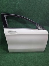 2015-2020 Mercedes Benz Gla 250 Right Front Door Polar White 149 Oem A1567200205 picture