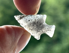 EXCEPTIONAL OREGON ROSE SPRINGS POINT ARROWHEAD AUTHENTIC INDIAN ARTIFACT B39 picture