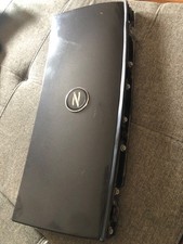 JDM OEM Nissan 300ZX Z32 Front Center Nose Panel – Z Emblem – 62889-40P00 picture