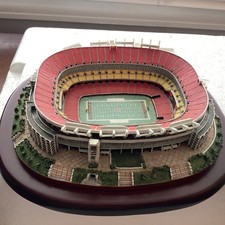 CLEARANCE DANBURY MINT WASHINGTON REDSKINS JACK KENT COOK STADIUM FIGURINE picture