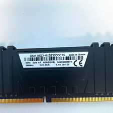 Corsair Vengeance LPX 16GB (2x8GB) DDR4-3000 288-Pin DIMM CMK16GX4M2B3000C15 picture