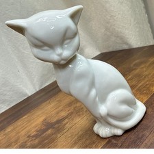 Enesco Vintage White Porcelain Siamese Cat Figurine Statue MCM Home Décor 6