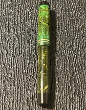 Parker duofold (maybe a streamline sr.), blind cap filler and B nib picture
