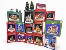 COMPLETE VINTAGE SANTA’S WORKBENCH CHRISTMAS VILLAGE picture