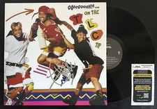 CHILLI SIGNED TLC OOOOOOOHHH… ON THE TLC TIP VINYL RECORD ALBUM LP JSA COA picture