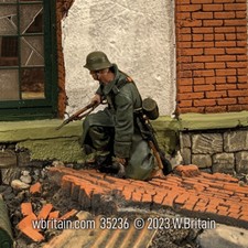 W.Britain 25236 German Grenadier in Greatcoat Kneeling, No.2 (Britains) picture