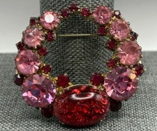 Vintage Dragon’s Breath Red Pink Rhinestone Wreath Brooch Gold Tone Cabochon picture