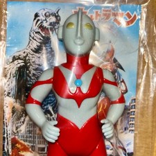 Marusan Ultraman 350 A Type 2026 Ver. Soft Vinyl picture