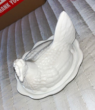 Vintage Fenton Milk Glass Hen On A Nest  picture