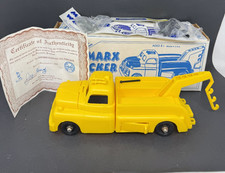 Vtg Marx Wrecker Tow Truck No. 2569 Open Box picture