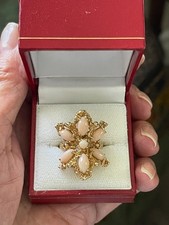 Beautiful Vintage Ladies 14K Yellow Gold Angel Skin Coral Ring  picture