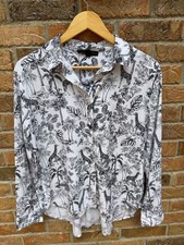 Jane and Delancey Giraffe Tropical Toile Print Button Down Blouse Small picture