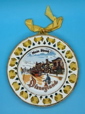 Rare ASI Eleanore Welborn Disneyland “Main Street” Ribboned Plate – Very Nice picture