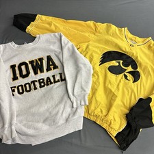 Vintage Iowa Hawkeyes Bundle Sweatshirt Men Medium Gray Crewneck Y2K Adult picture