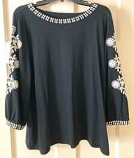 Pure J Jill womens embroidered floral top L black & white knit 3/4 sleeve picture