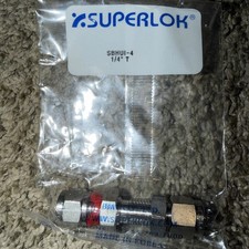 Superlok Tube Fitting SUI-4 1/2” Tubing Union picture