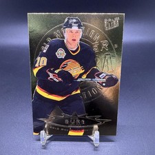 Clean Gold Medallion 🚨1995-96 Fleer Ultra Pavel Bure Edition Canucks #165 picture