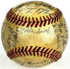 1946 Chicago White Sox Team Signed Baseball (28 Signatures) BAS/Beckett 200509 picture