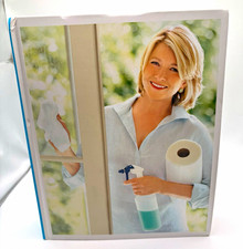 Vintage MARTHA STEWART'S HOMEKEEPING HANDBOOK Essential Guide Hardcover 2006 picture
