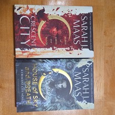 Sarah J. Maas Crescent City #1 and #2: Earth & Blood / Sky & Breath picture