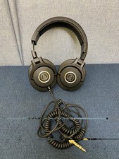 Audio-Technica ATH-M40x Professional Studio Monitor Headphones picture