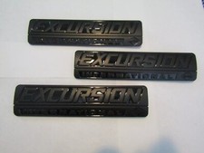 3Pc FENDER / REAR HATCH BODY Emblems For 00-05 EXCURSION INTERNATIONAL ALL BLACK picture