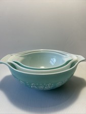Vintage Pyrex Butterprint Cinderella Mixing Bowls – #442, #443 & #444 picture