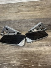1986 KAWASAKI ZG1200 ZG 1200 VOYAGER FOOTREST PAIR picture