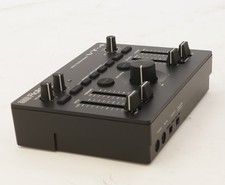 Roland VT-4 Compact 5 Hour Battery Life MIDI Control Vocal Transformer (Black) picture