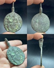 ancient sasanian kingdom bronze pendant depicting seated ruler picture