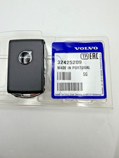 Genuine Volvo Keyless Transmitter Remote Smart Key Fob 32425209 OEM 31652604 picture