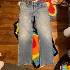 Men's Levi’s 505 Regular Fit Light Blue jeans. Size 34/34. 8