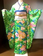Furisode Kimono Single pure silk, green leaf, western flowers Semi-antique picture