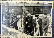 1940's WWII Auschwitz Concentration Camp Survivors -Oświęcim Poland - RARE picture