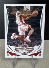 Topps 2004-05 LeBron James Cleveland Cavaliers Basketball Card #23 (2nd Year) picture