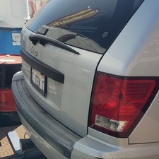 2007-2010 GRAND CHEROKEE REAR BACK Trunk/Hatch/Tailgate Without Rear View Camera picture