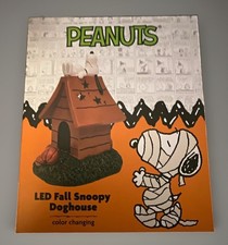 Peanuts Snoopy Doghouse LED Color Changing Light, Battery, Switch, Fall NIB picture