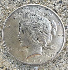 1924 $1 Peace Dollar VF to XF picture
