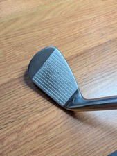 Titleist 620 MB 8 iron with Dynamic Gold S300 picture