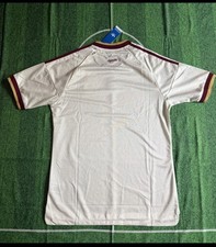 Spain National Soccer Jersey Home White  NWT-Size Large picture