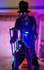 HALLOWEEN 🎃 7FT Rotten Ringmaster Animatronic + Creepy Carnival Decor picture
