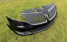 2013-2019 Lincoln MKT Front Bumper Cover Grille Assembly UH Black w Fog Parking picture