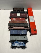 12 Vintage Athearn* HO Freight Cars Box Flat Caboose Gondola picture