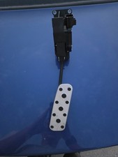 2005-2006 Pontiac GTO OEM Accelerator Gas Pedal & sensor Unit picture