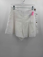 Pre-Owned Vince White Size 6 Basic Shorts picture