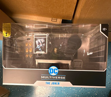 McFarlane Toys DC Multiverse Joker Gold Label Figure Set Boxed 12+ Extra Hands picture